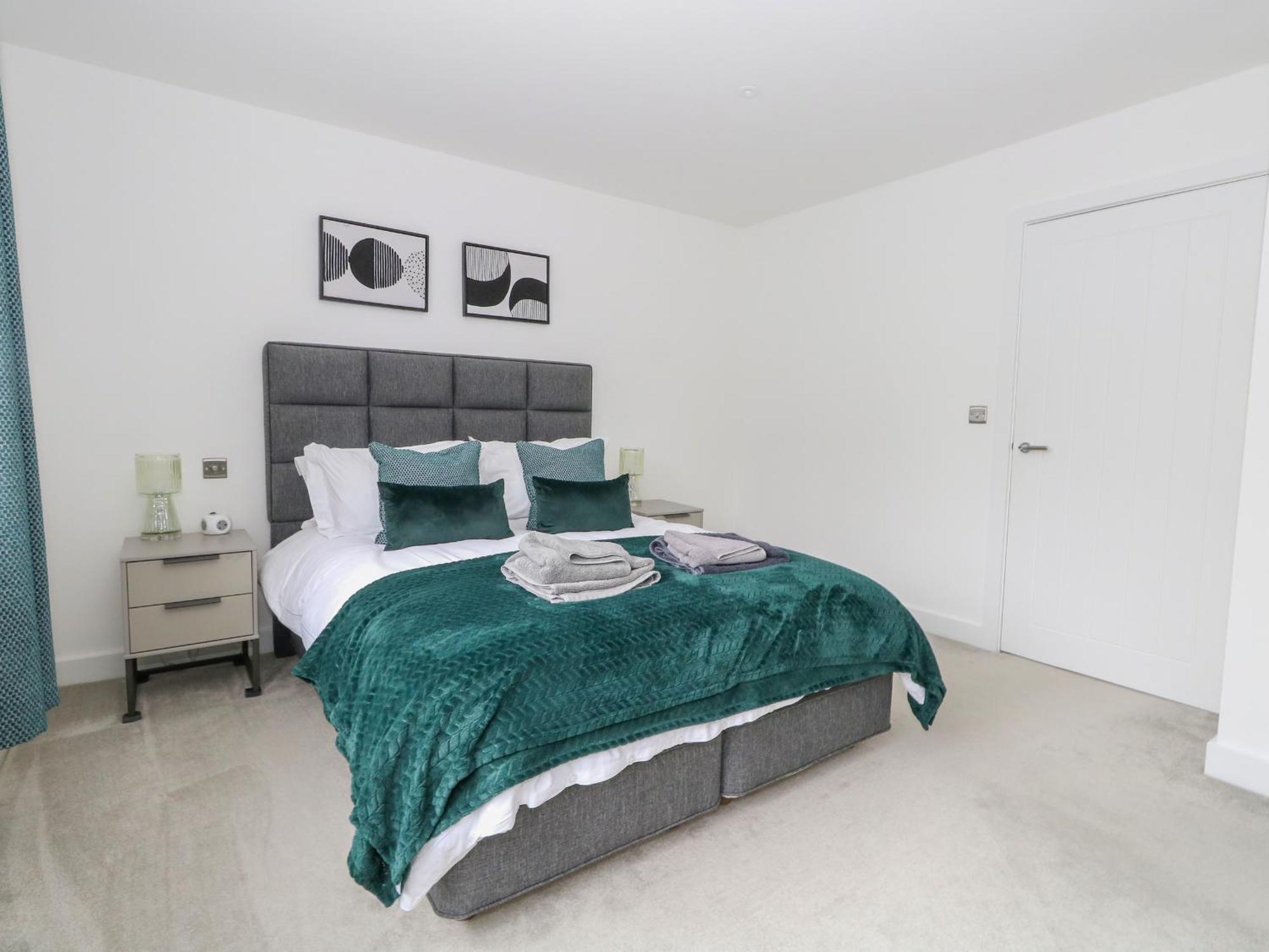 66A Danecourt Road Villa Пул Екстериор снимка